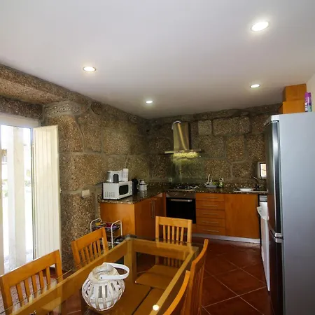 Casa Da Laranjeira By Geres Casas *
