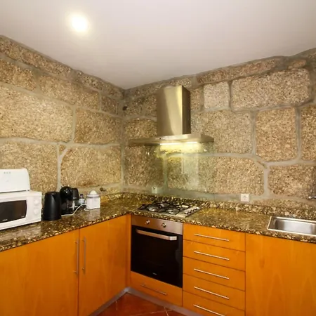 Casa Da Laranjeira By Geres Casas Gospodarstwo agroturystyczne Vieira do Minho