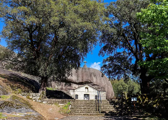 Lantgård Casa Da Laranjeira By Geres Casas Vieira do Minho